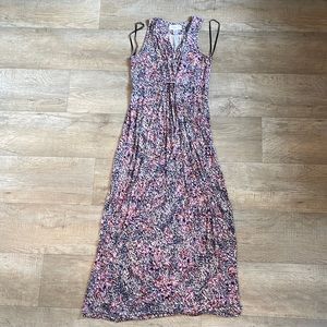 Floral patterned maternity maxi dress